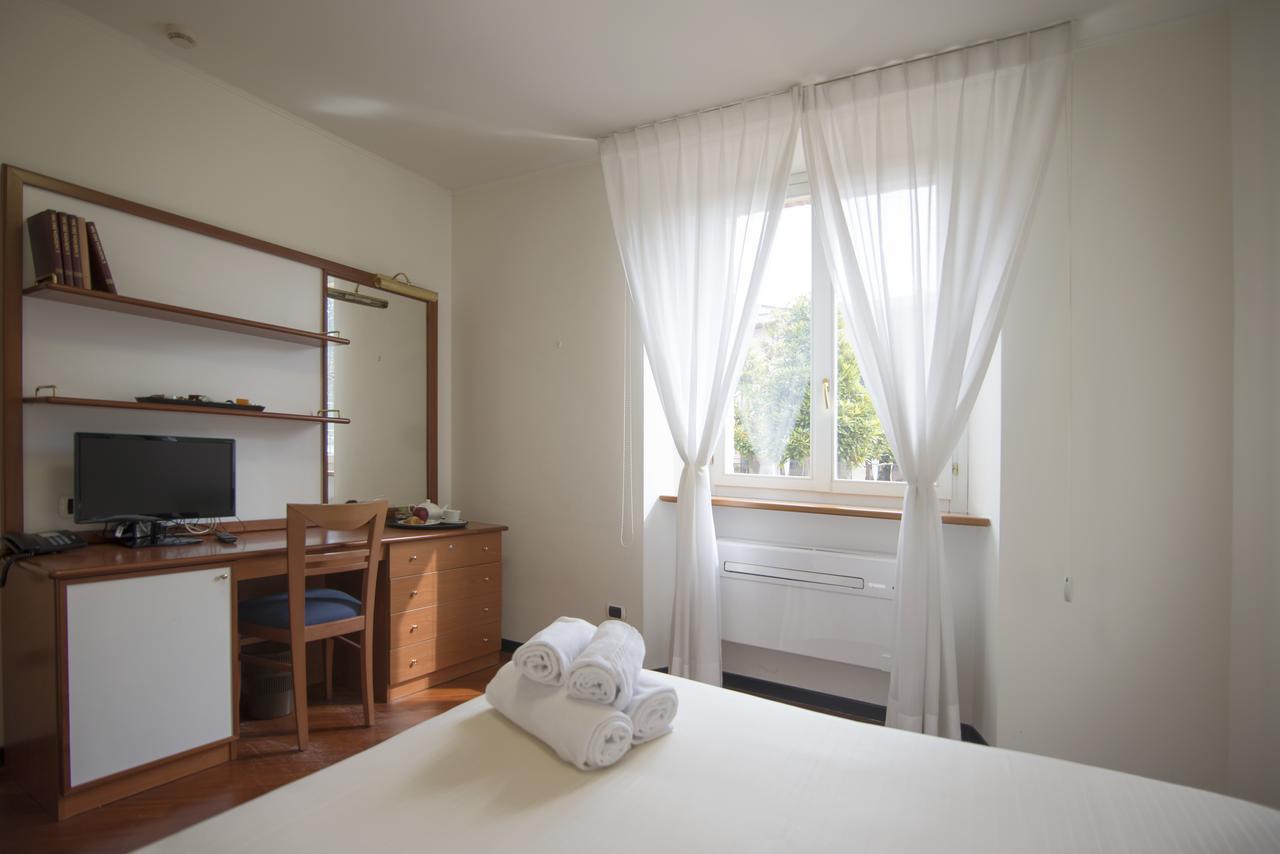 Hotel Le Muse Фабриано Екстериор снимка