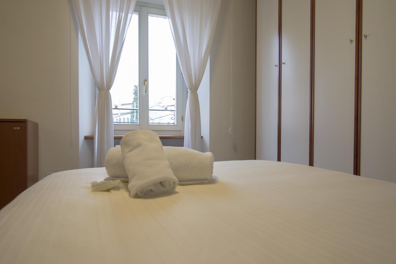 Hotel Le Muse Фабриано Екстериор снимка